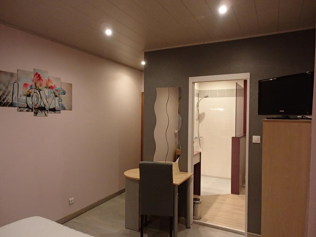 Le P'Tit Bonheur Bed and Breakfast Chilly-sur-Salins Kamer foto